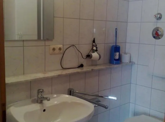 Hotel Ferienwohnung Fuer 2 Personen Ca 45 M In Bad Koetzting, Bayern Bayerischer Wald1 Schlafzimmer, 1 Badezimmer, Sat-tv, 1 Sauna, See 3 Km, Skiabfahrt 10 Km, Skilanglauf 10 Km, Gemeinschaftlicher Pool, Top Vermieter 2021, Hund Erlaubt Bad Koetzting